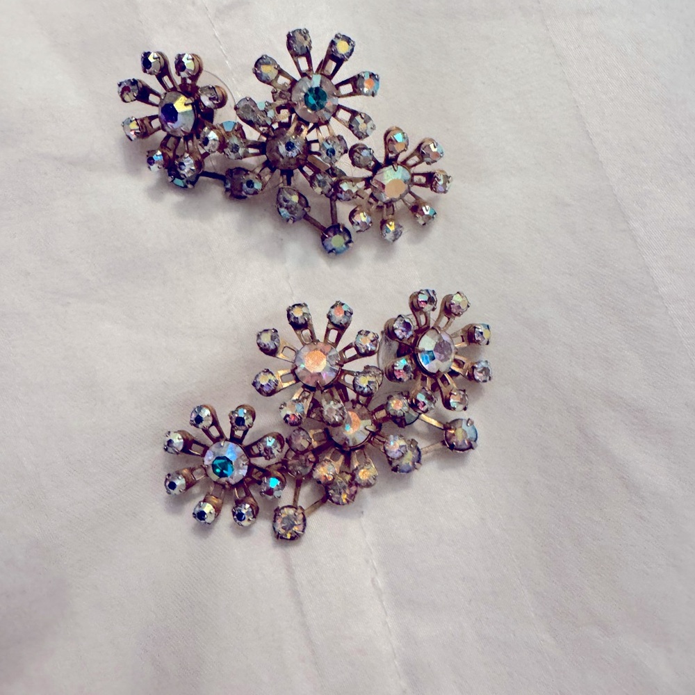 Floral Rhinestone Earrings